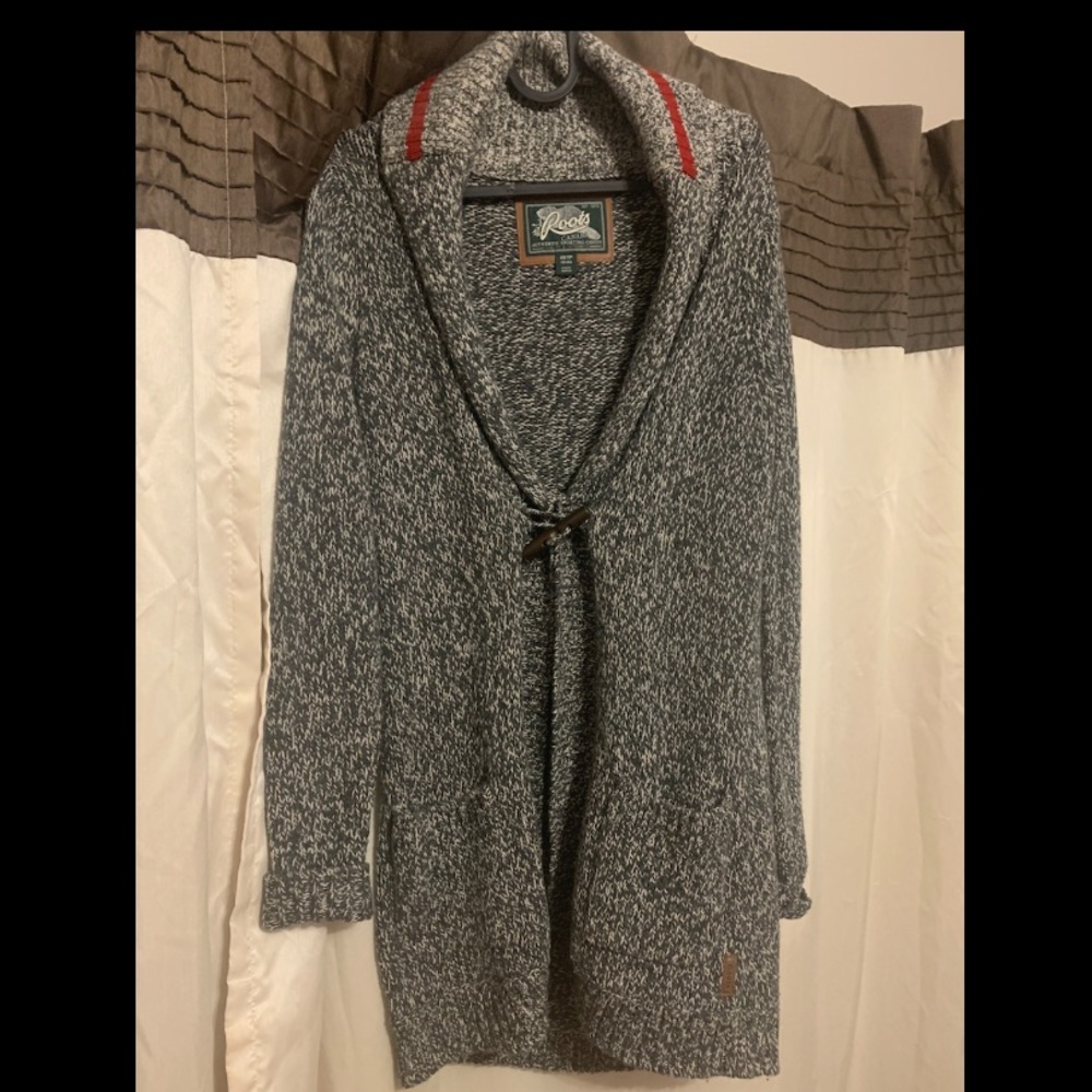 Women’s 100% lambs wool cabin cardigan size xs
